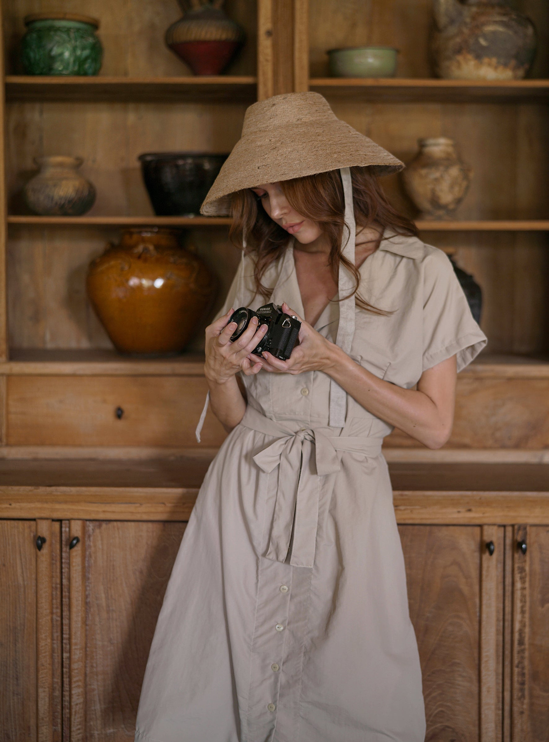 REIGN Jute Straw Hat In Nude Beige