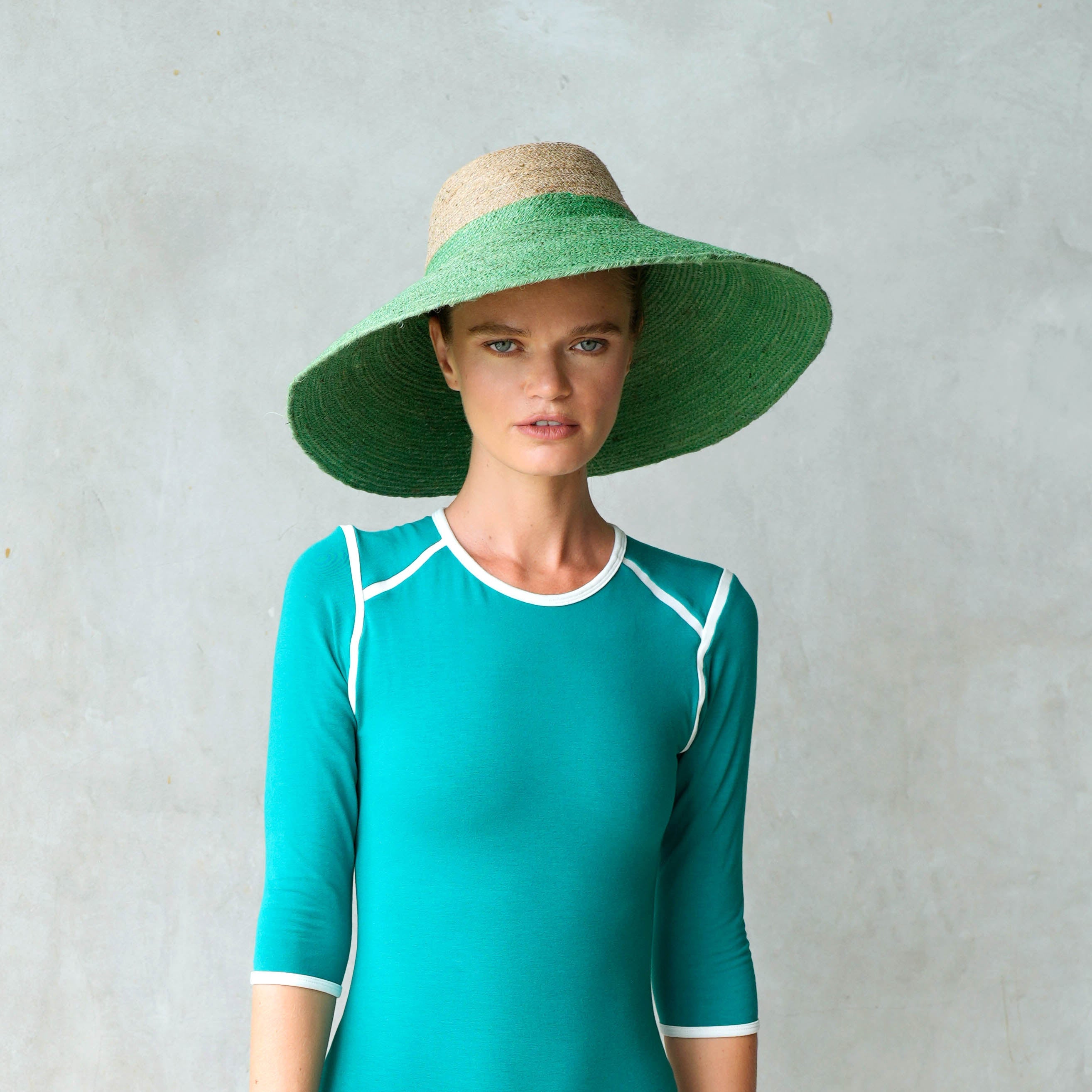 RIRI Duo Jute Handwoven Straw Hat In Natural & Kelly Green by BrunnaCo